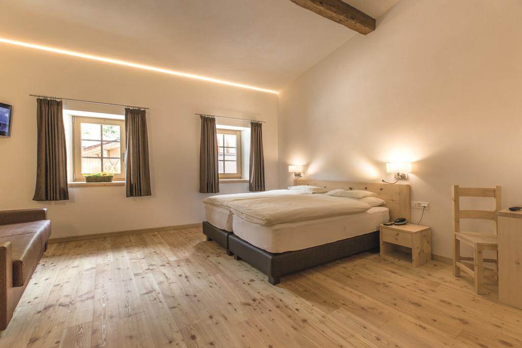 Hotel Helvetia Mustair Phòng bức ảnh
