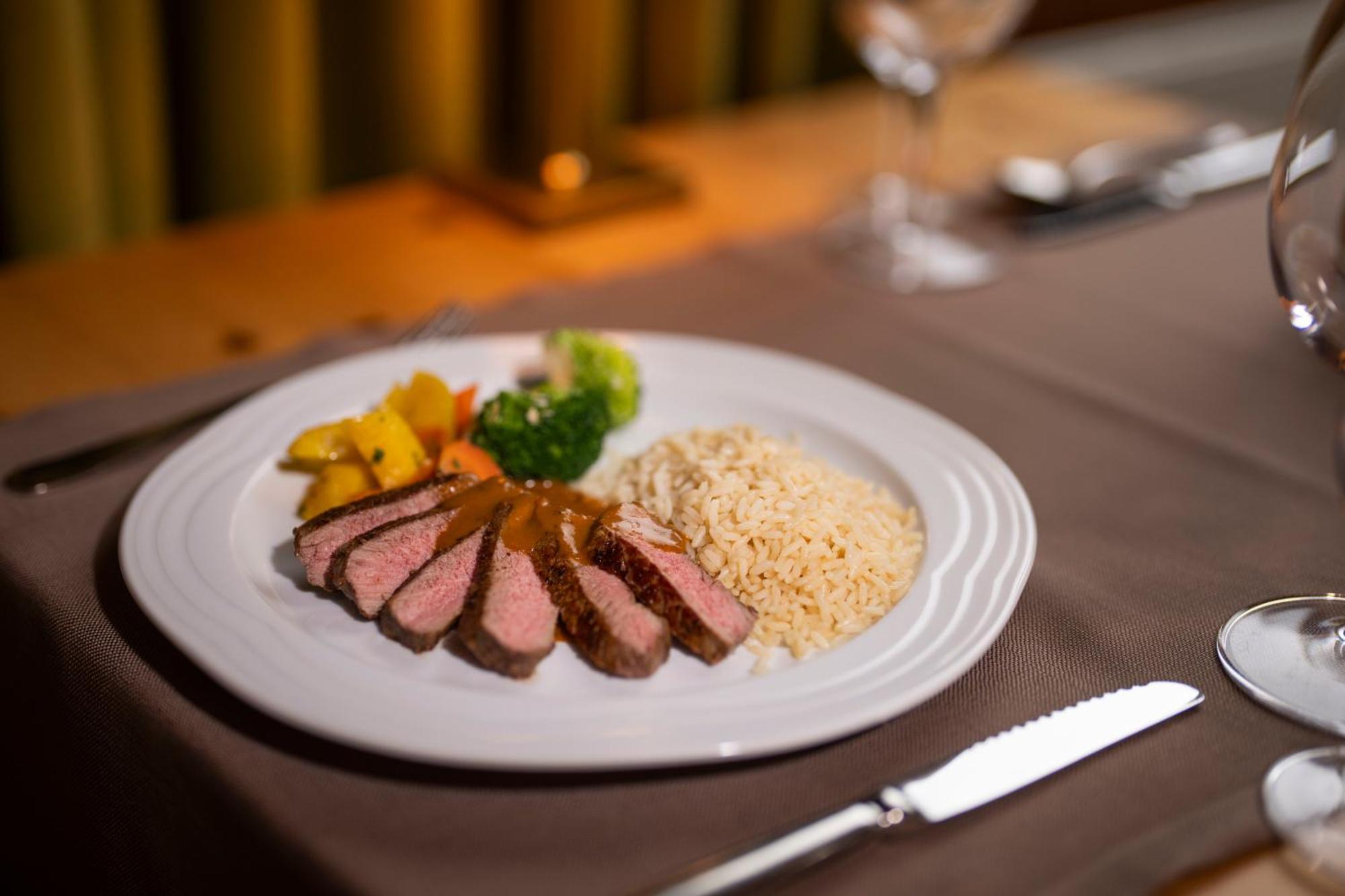 Hotel Helvetia Mustair Ngoại thất bức ảnh