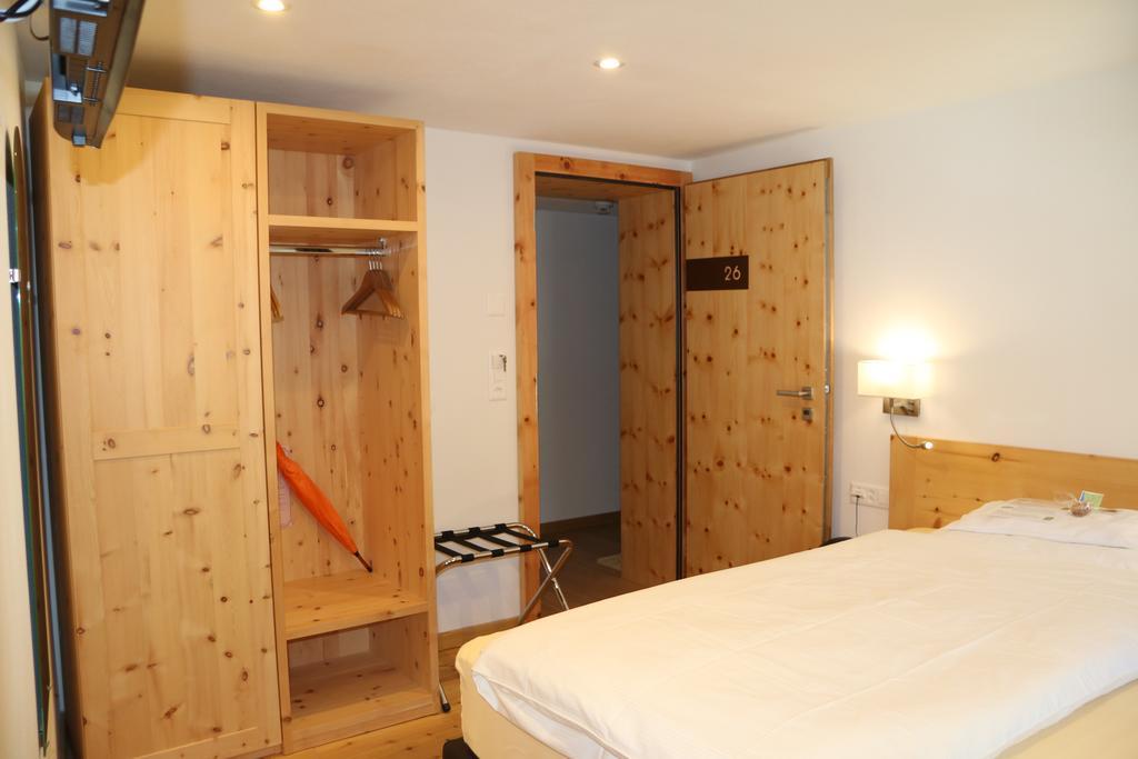Hotel Helvetia Mustair Ngoại thất bức ảnh