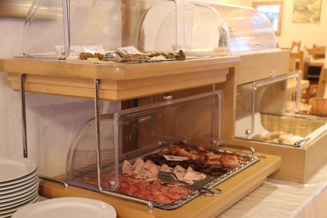 Hotel Helvetia Mustair Ngoại thất bức ảnh